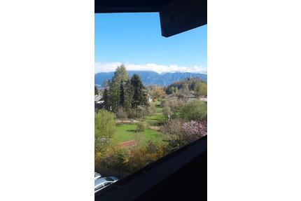 schöne 2 Zimmer DG Wohnung mit Ostbalkon in zentraler Lage - Oberaudorf