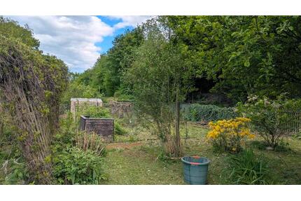 Kleingarten - 150,00&nbsp;EUR Kaltmiete, ca.&nbsp; 0,00&nbsp;m&sup2; in Limbach-Oberfrohna (PLZ: 09212)
