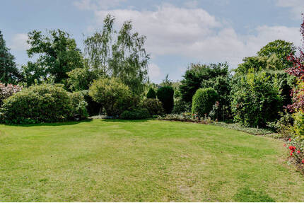 Seltene Gelegenheit - Herrliches Baugrundstück in Ochtmissen. - Lüneburg / Ochtmissen