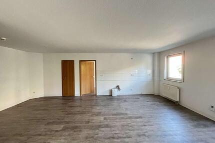Charme trifft Funktion: Stilvolle Wohnung mit Balkon - Halberstadt