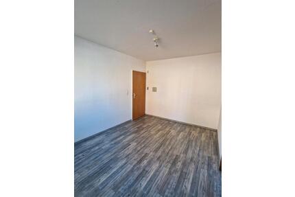 *Anfragestopp* Gemütliche 1,5-Zimmer-Wohnung in Top-Lage:) - Göttingen Roringen