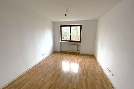 Wohnung zum Mieten in Regensburg 340,65 € 19.44 m²