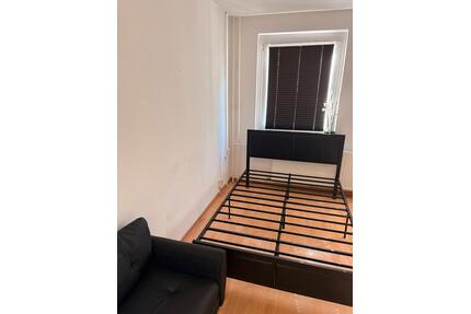Schöne 1-Raum Wohnung - 275,00&nbsp;EUR Kaltmiete, ca.&nbsp; 25,00&nbsp;m&sup2; in Neubrandenburg (PLZ: 17033)