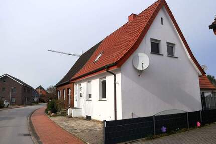 ++Reserviert++ Grenzland-ImmoCenter: Teilw. saniertes EFH mit Anbau in toller Lage in Ahaus