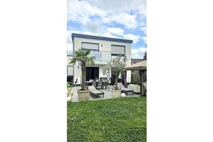 Haus zum Kaufen in Römerberg 695.000,00 € 197 m²
