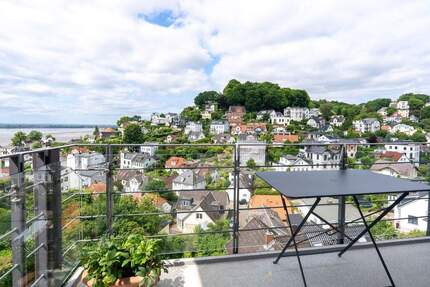 TREPPENVIERTEL: INVESTMENT MIT ELBBLICK - Hamburg Blankenese