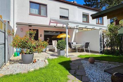 Modisch & modern - Reihenmittelhaus mit Garage in begehrter Stadtlage! - Coburg Ketschendorf