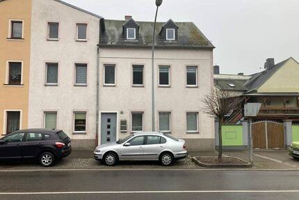 Dreifamilienhaus in Waldheim - 129.000,00&nbsp;EUR Kaufpreis, ca.&nbsp; 189,50&nbsp;m&sup2;&nbsp;Wohnfl&auml;che in Waldheim (PLZ: 04736)