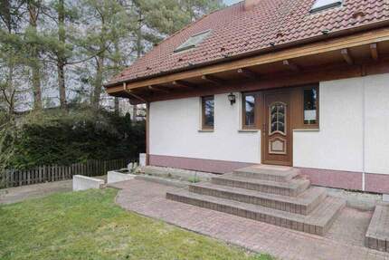 Raumwunder DHH: Realisieren Sie selbst das Zuhause Ihrer Träume in Vollrathsruhe