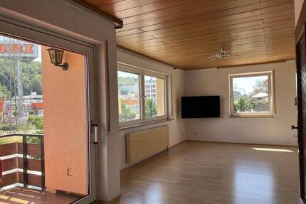 Sonnige 4-Zimmer-Wohnung mit Balkon - Schwäbisch Gmünd-OST