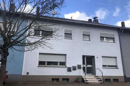 Haus zum Kaufen in Rehlingen-Siersburg_OT 320.000,00 € 360 m²