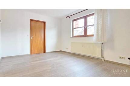 ** 3 12 Zimmer-Wohnung mit Süd-Balkon + Aufzug im Haus ** - Göppingen Stadtgebiet