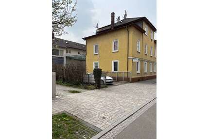 Haus zum Kaufen in Göppingen 399.000,00 € 300 m²