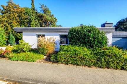 Haus zum Kaufen in Osterholz-Scharmbeck 295.000,00 € 223 m²