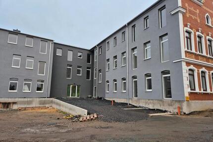 Geräumige 5 Zimmer Wohnung mit Balkon - Zeulenroda-Triebes