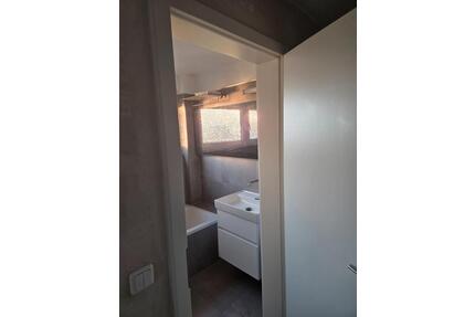 Moderne 2,5-Zimmer-Wohnung, Loggia & Stellplatz, Essen-Horst