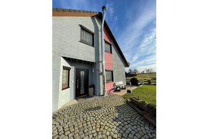 Koffer packen und einziehen! Erstklassig modernisiertes EFH im Grünen. Unverbaubarer Fernblick - Meerane