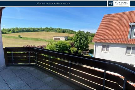 Charmante Dachgeschosswohnung - 601,00&nbsp;EUR Kaltmiete, ca.&nbsp; 60,00&nbsp;m&sup2; in Rosdorf (PLZ: 37124)