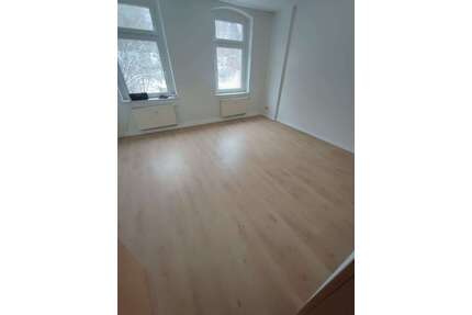 Wohnung zum Mieten in Reichenbach , Vogtl 450,00 € 86 m²