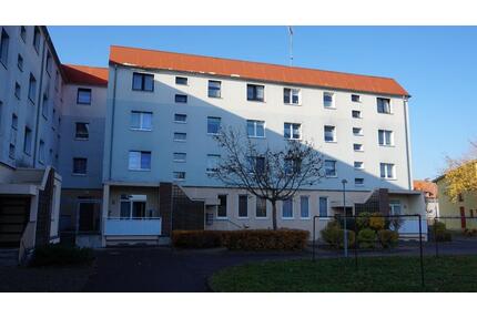 Freundliche 2-Raum-Wohnung in ruhiger Lage - Stavenhagen