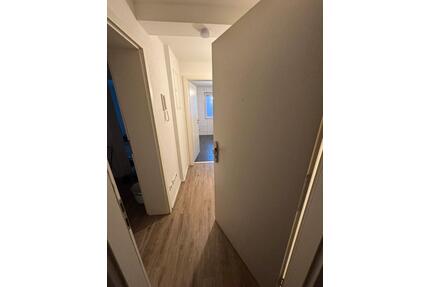 Moderne 2-Zimmer-Wohnung in Esslingen-Mettingen zu vermieten - Esslingen am Neckar Brühl