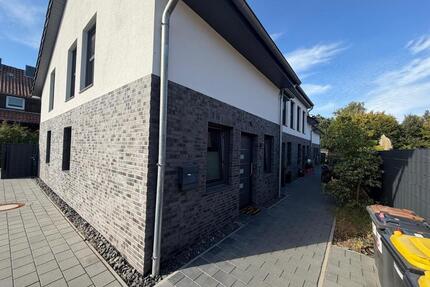 Exklusives Reihenhaus inkl EBK in top Lage - Celle Altencelle