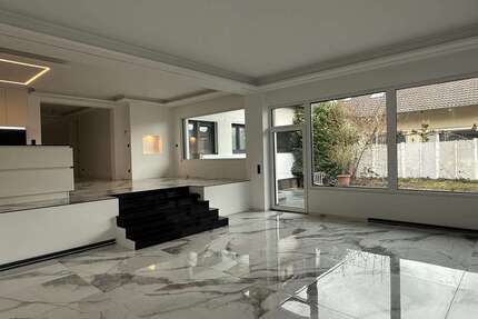 Wohnung zum Kaufen in Pulheim 1.350.000,00 € 288.23 m²