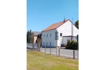 Einfamilienhaus in Treuen - 170.000,00&nbsp;EUR Kaufpreis, ca.&nbsp; 160,00&nbsp;m&sup2; in Treuen (PLZ: 08233)