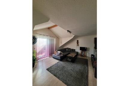 Helle 2 Zimmerwohnung mit Balkon, EBK und 2 Stellplätzen - Fürstenstein