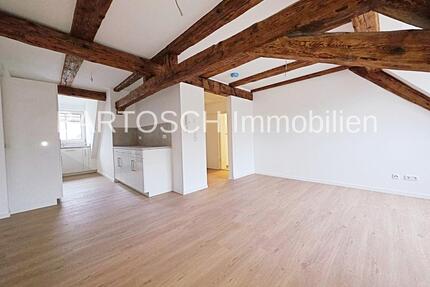 **Renovierte 3-Zimmer-Dachgeschosswohnung inkl. hochwertiger Küche** - Pretzfeld