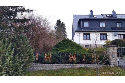 Doppelhaushälfte in idealer Lage mit großem Grundstück - Bösenbrunn/Schönbrunn