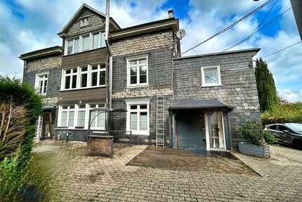 Haus zum Kaufen in Wermelskirchen 785.000,00 € 400 m²