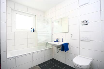 Schöne EG mit kleinem Garten - 1.113,00&nbsp;EUR Kaltmiete, ca.&nbsp; 78,53&nbsp;m&sup2; in Stuttgart (PLZ: 70569) Vaihingen