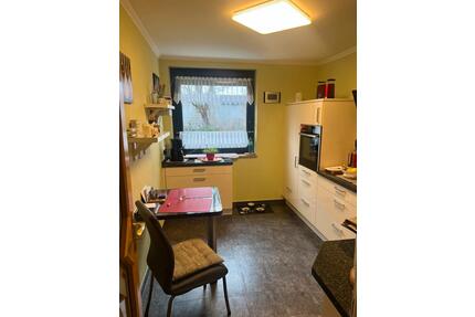 Gepflegte 3-Zimmer-Wohnung mit Balkon & hochwertiger EBK ab 01.04 - Ronnenberg