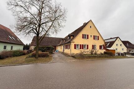 Einfamilienwohnhaus (sanierungsbedürftig) - Gunzenhausen