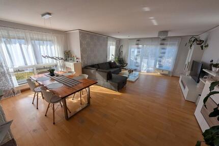 Sonnige und großzügige 4,5-Maisonetten-Wohnung mit toller Aussich - Aichtal