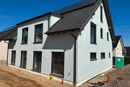 Nachhaltige Premium Doppelhaushälfte im Erstbezug - Herford