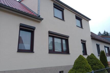 Gepflegte Doppelhaushälfte mit Einliegerwohnung - Georgenthal