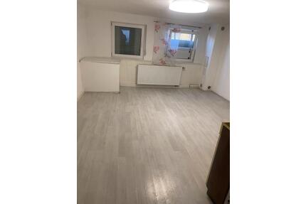 Ein Zimmer Wohnung mit Küche und Bad zu vermieten in Tuttlingen