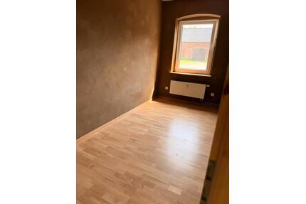 Wohnung auf Ökohof, 3 Zimmer, Bad, Kammer, Küche. knapp 100m² - Petershagen/Eggersdorf