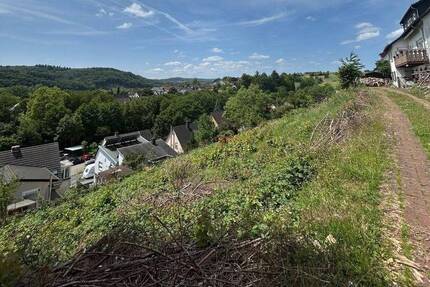 Weitblick inklusive - Großzügiges Baugrundstück in bester Höhenlage von Aßlar