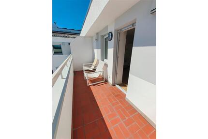 Komplett ausgestattet, Zweitbezug, Zentrale-Lage, Sonne-Balkon - Darmstadt