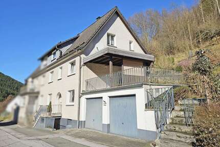 Haus zum Kaufen in Sundern (Sauerland) 99.000,00 € 159 m²