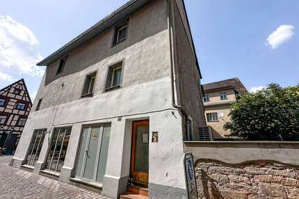 Haus zum Kaufen in Forchheim 450.000,00 € 198 m²