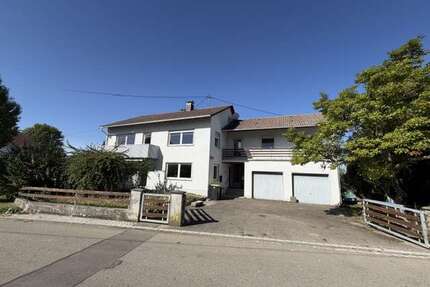 Haus zum Kaufen in Lachen 550.000,00 € 184 m²