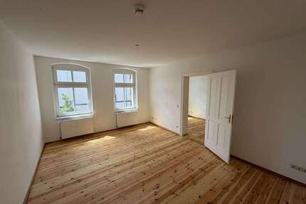 Wohnung zum Mieten in Berlin 1.048,42 € 93.88 m²
