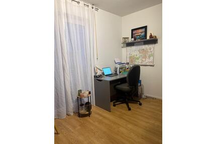 Möbliertes WG Zimmer ab sofort - 520,00&nbsp;EUR Kaltmiete, ca.&nbsp; 15,00&nbsp;m&sup2; in Ingolstadt (PLZ: 85051) Münchener Straße