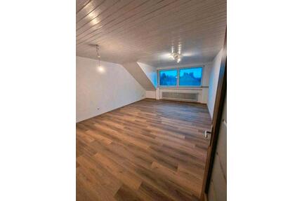 Große 2,5 Wohnung in Dinslaken - Hiesfeld