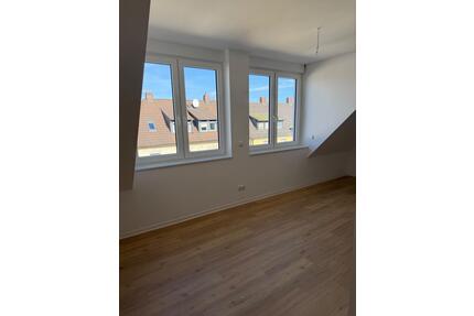 Neue, moderne 2 Zimmer Dachgeschosswohnung EBK - Bamberg Bamberg-Ost