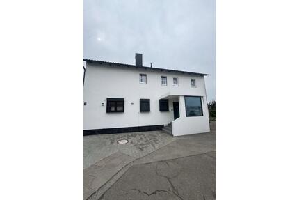 Erdgeschoss Wohnung mit Garten - 400.000,00&nbsp;EUR Kaufpreis, ca.&nbsp; 115,00&nbsp;m&sup2; in Stammham (PLZ: 85134)